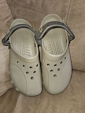 Crocs Ace Men's Sz 11 Golf/Boating Clogs Featuring An Adjustable Back Strap